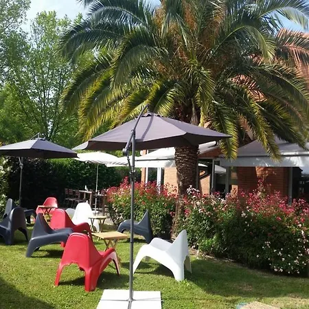 Campanile Toulouse Sud-labege Innopole 3* ラベージュ